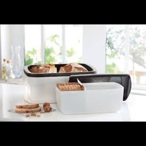 Tupperware Breadsmart Jr.